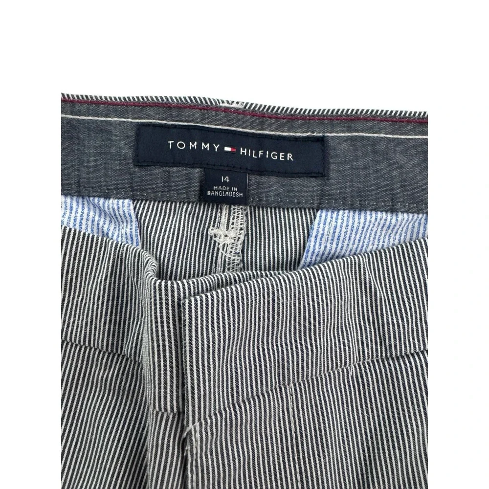 Tommy Hilfiger Hollywood Shorts Womens 14 Blue‎ White Seersucker Stripe 9 Inseam
